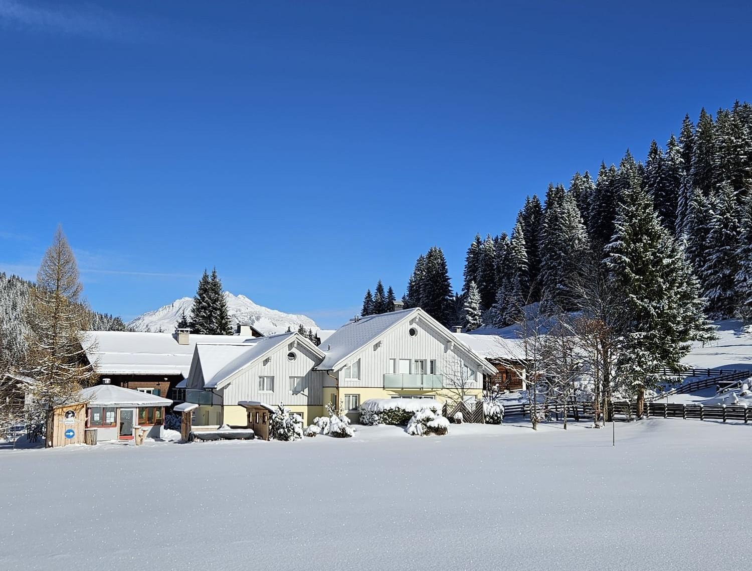 Haus Capricorn - Appartement Mountain View Gargellen Exteriör bild