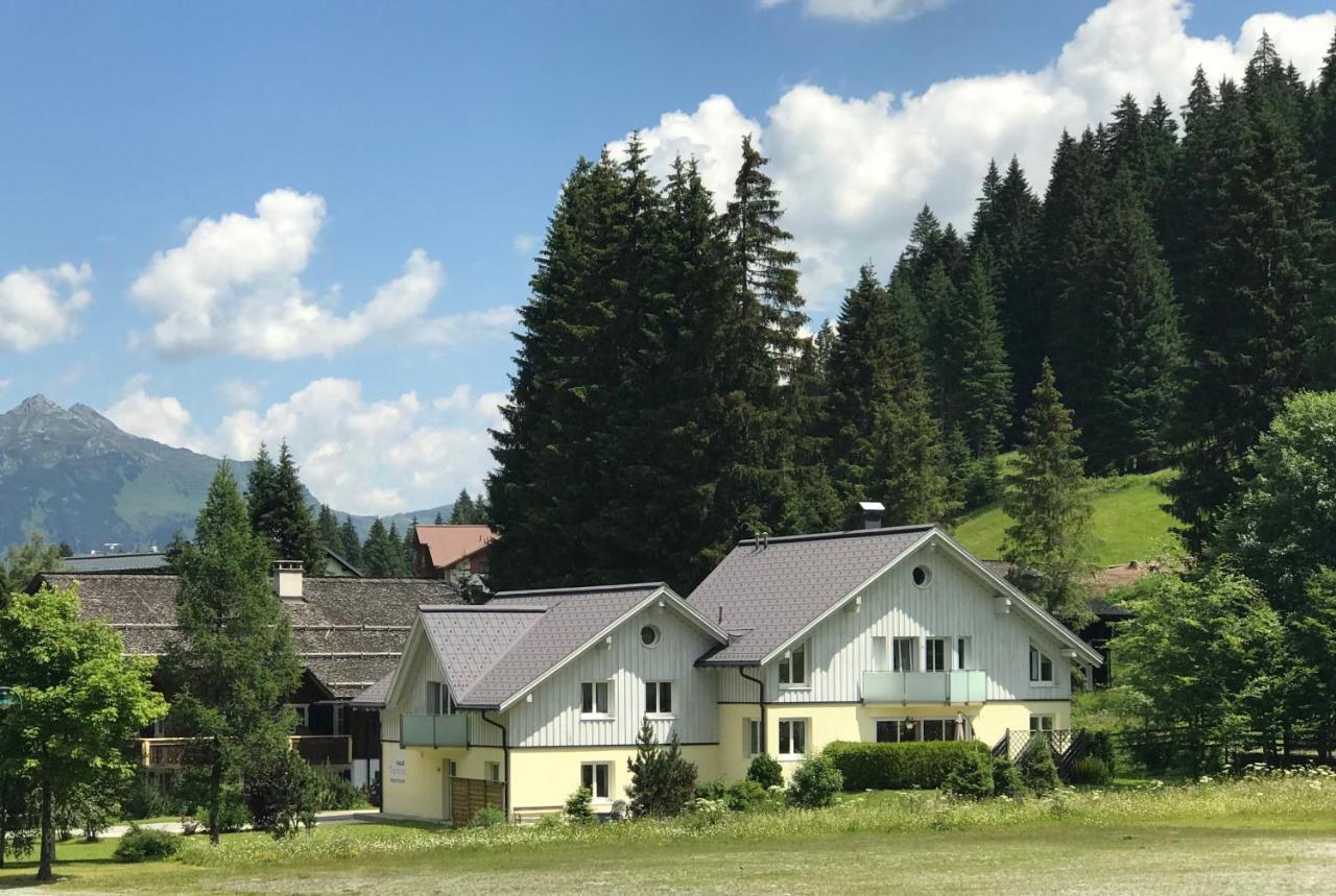 Haus Capricorn - Appartement Mountain View Gargellen Exteriör bild